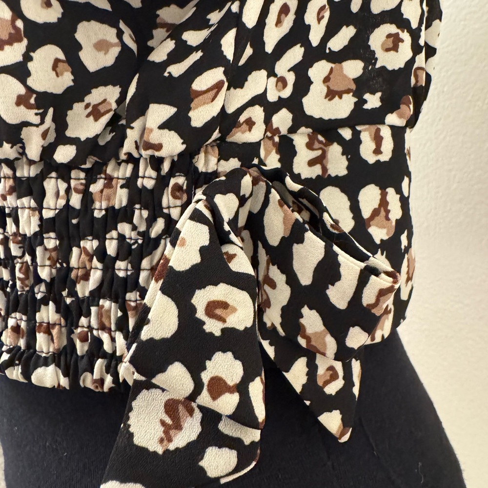 Leopard Print V-Neck Blouse - Black, White & Brown - Picture 4 of 9